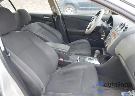 2011 Nissan Altima 2.5 S z USA, uszkodzony, nr VIN 1N4AL2AP7BC132361